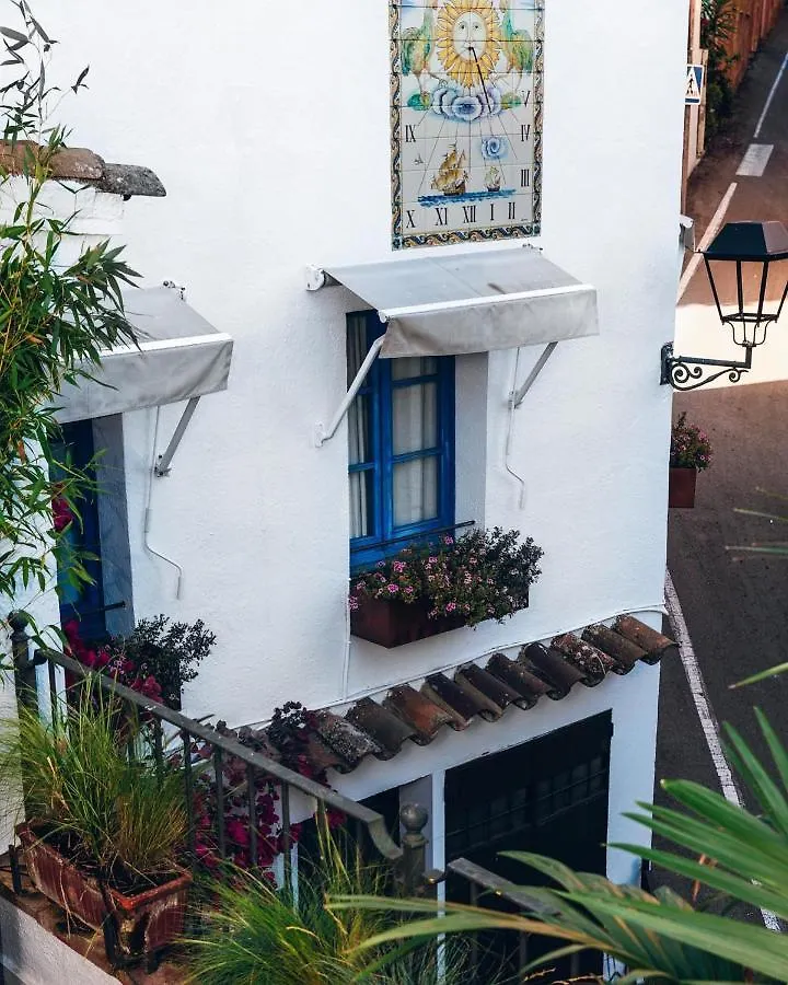 Hostal De La Placa - Hotel Boutique カブリルス スペイン
